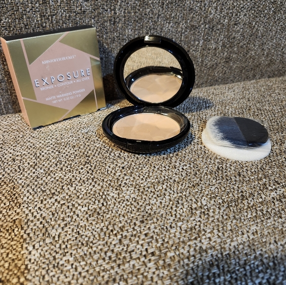 Spa candles and makeup - Picture 6 of 13